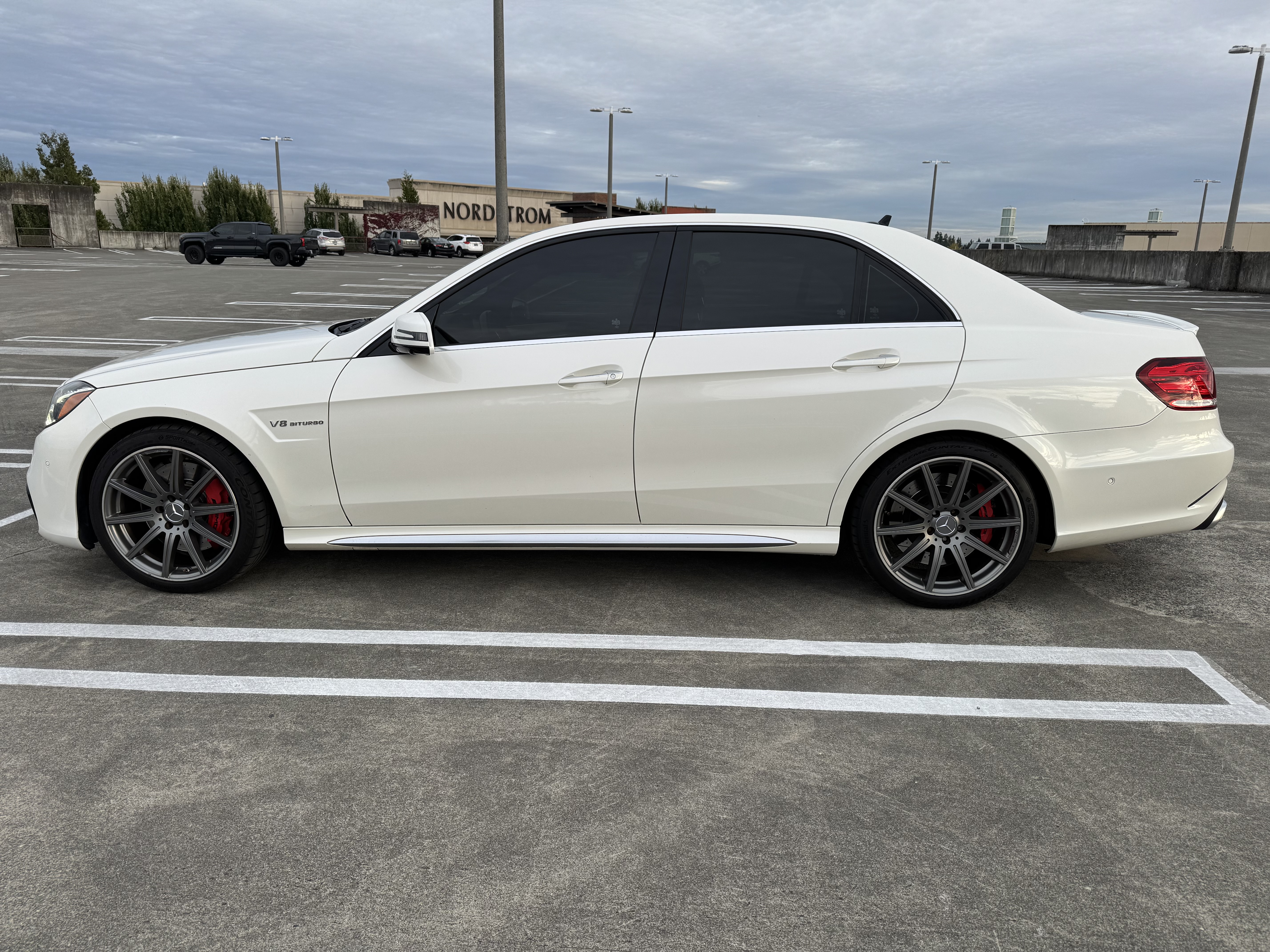 Used 2014 Mercedes-Benz E 63 AMG S-Model image 5