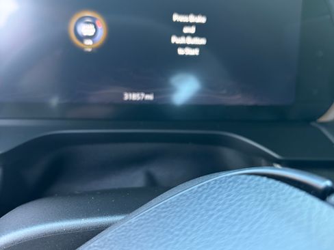 Used 2024 Jeep Grand Cherokee Altitude RWD image 5