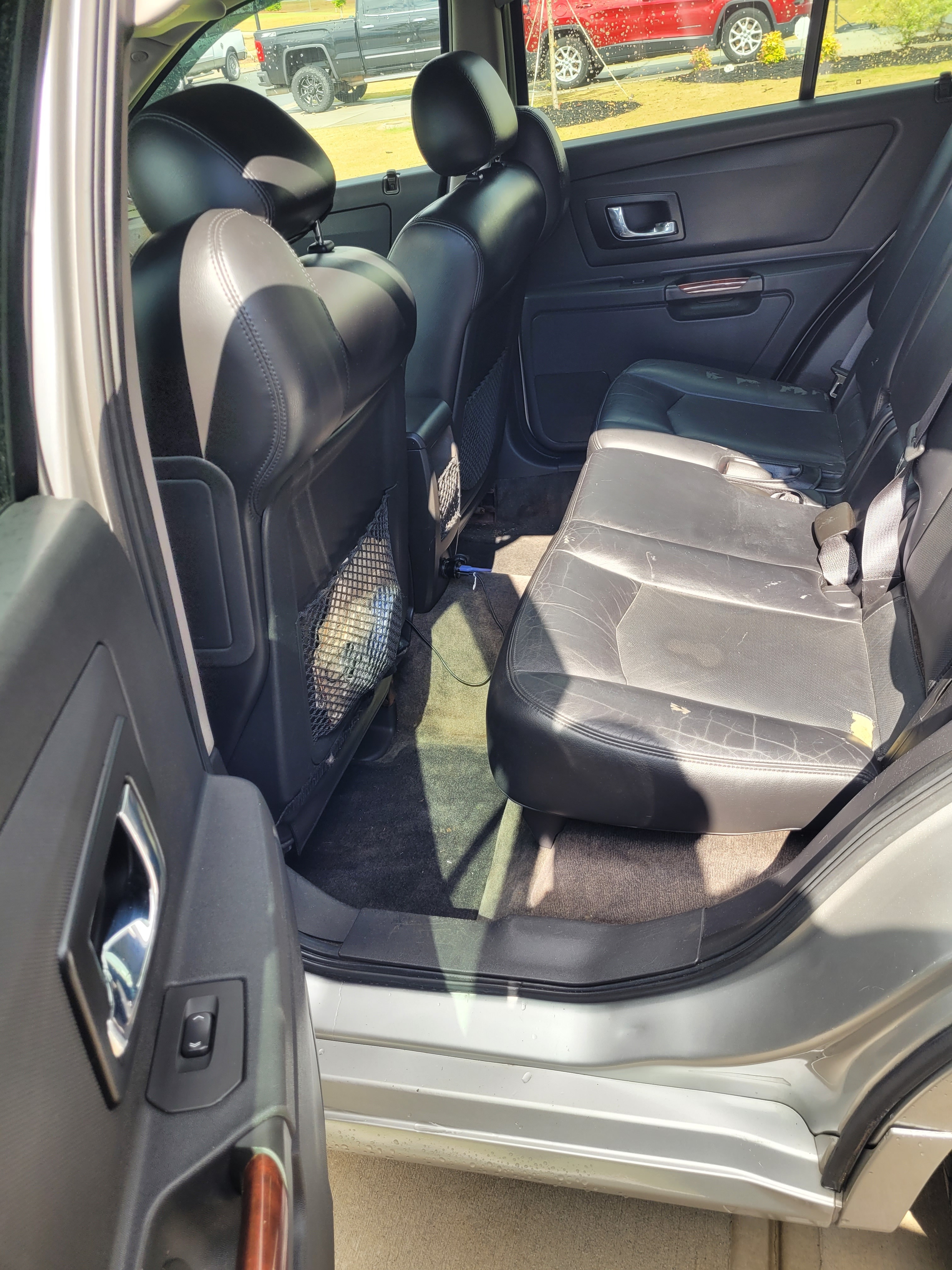 Used 2004 Cadillac SRX w/ Preferred Equipment Group AWD/4WD image 9