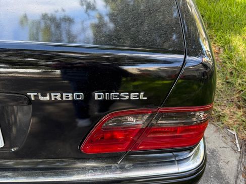 Used 1998 Mercedes-Benz E 300 Sedan image 5