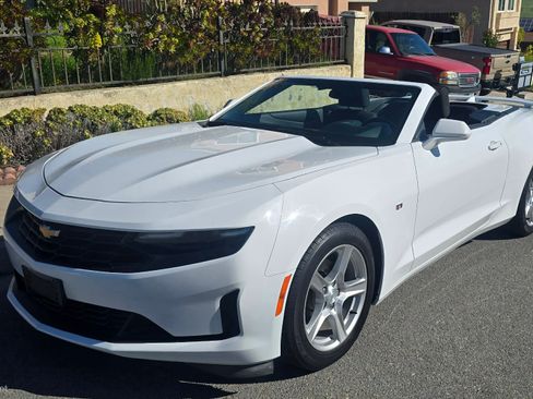 Used 2019 Chevrolet Camaro LT image 4