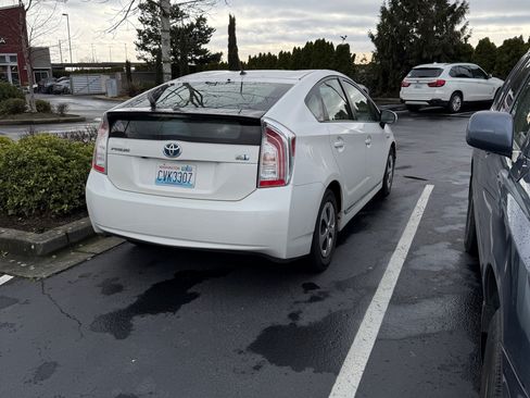 Used 2012 Toyota Prius Two image 8