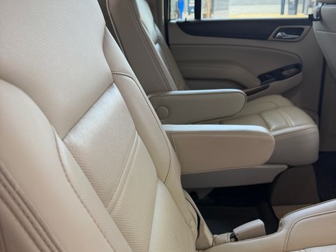 Used 2018 GMC Yukon XL Denali w/ Open Road Package AWD/4WD image 8
