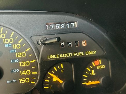 Used 1993 Chevrolet Camaro Z28 image 18