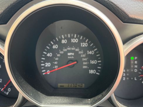 Used 2004 Lexus SC 430 Convertible image 14