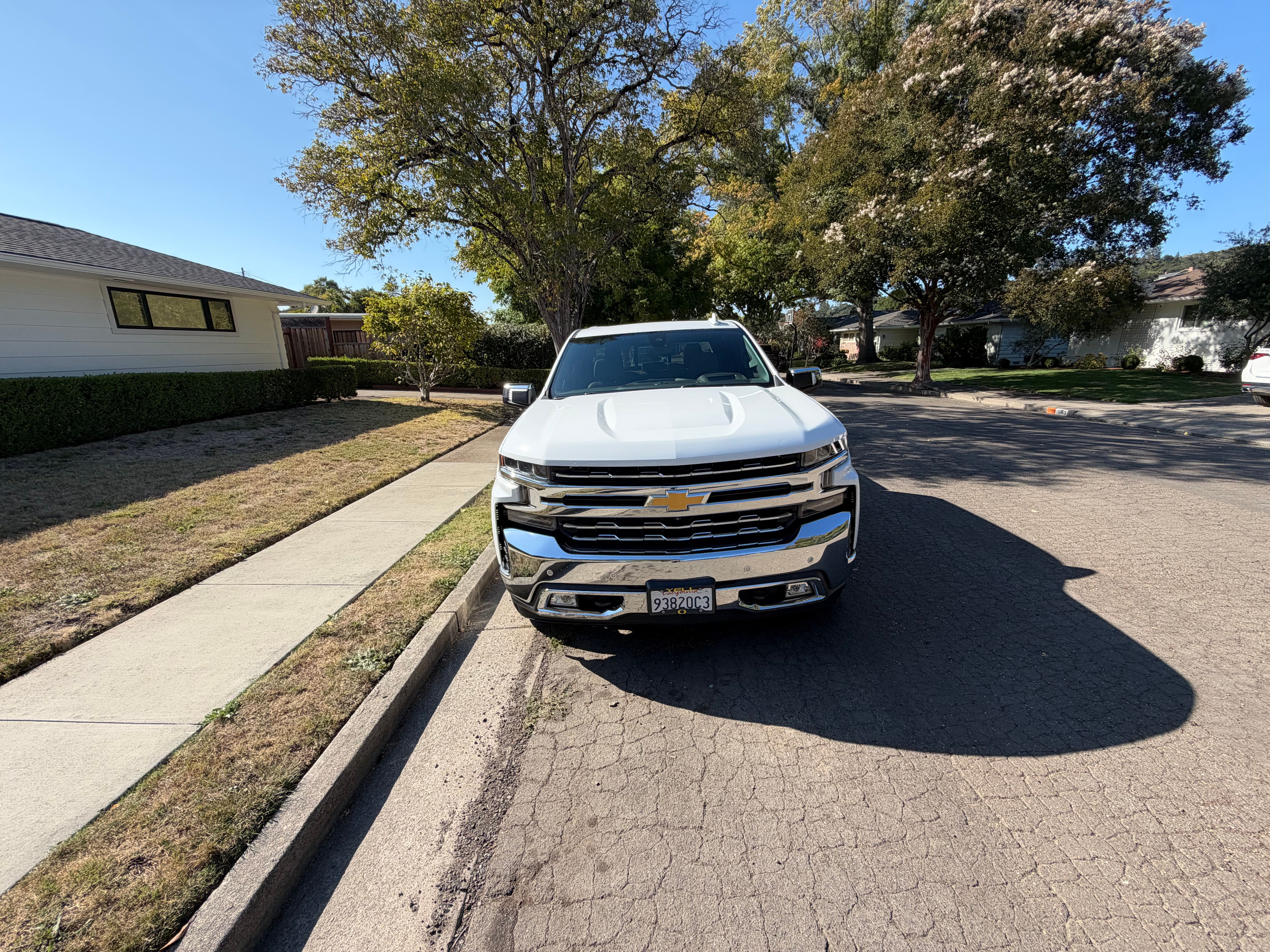 Used 2021 Chevrolet Silverado 1500 LTZ w/ LTZ Premium Package AWD/4WD image 4