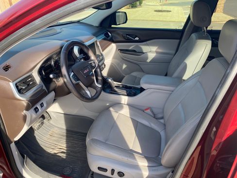 Used 2018 GMC Acadia SLT image 6