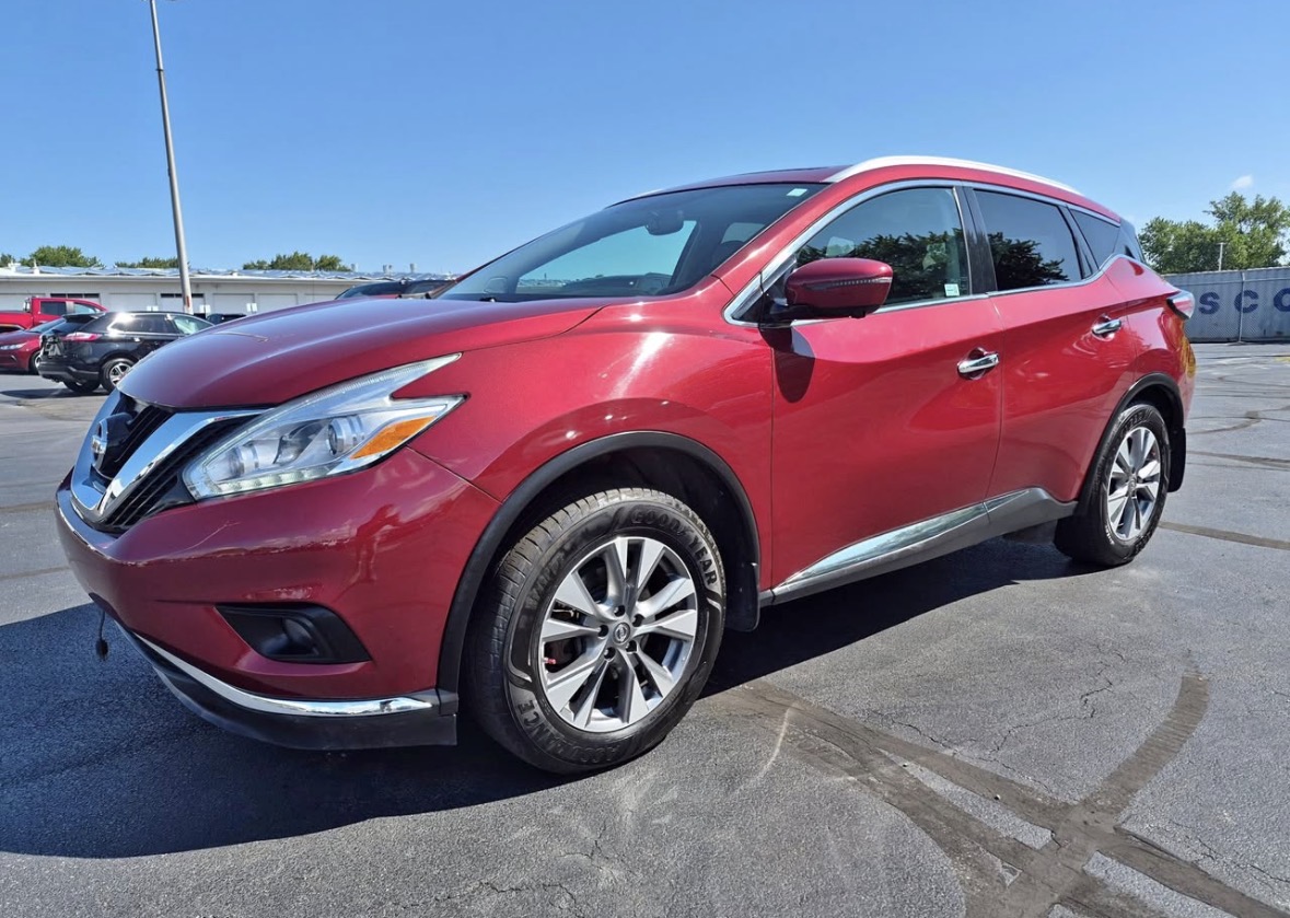 Used 2016 Nissan Murano SV w/ Cargo Package AWD/4WD image 2