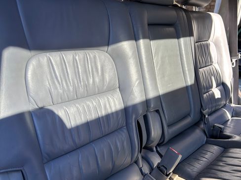 Used 2002 Lexus LX 470 4WD image 11