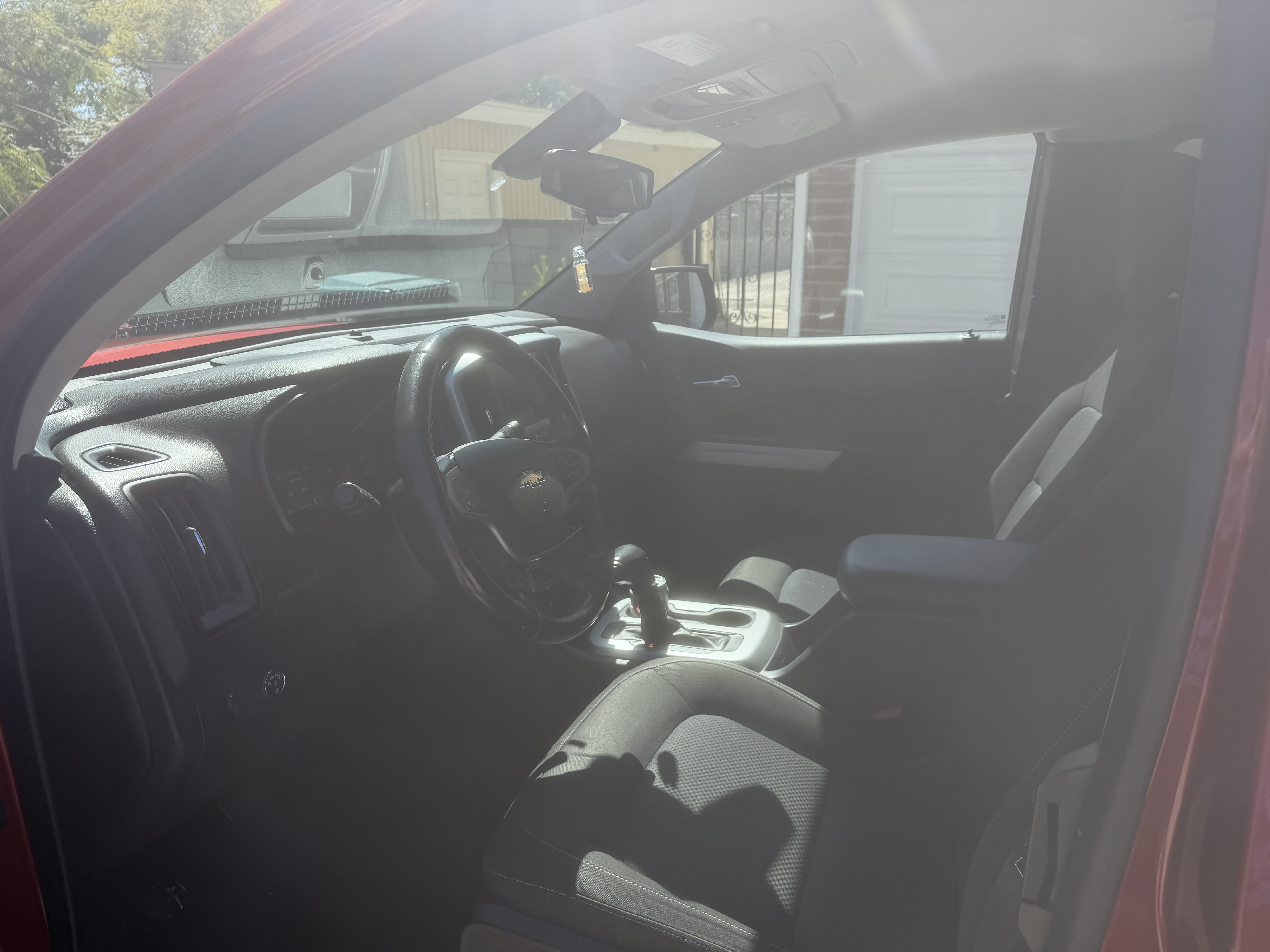 Used 2015 Chevrolet Colorado LT w/ LT Convenience Package RWD image 9
