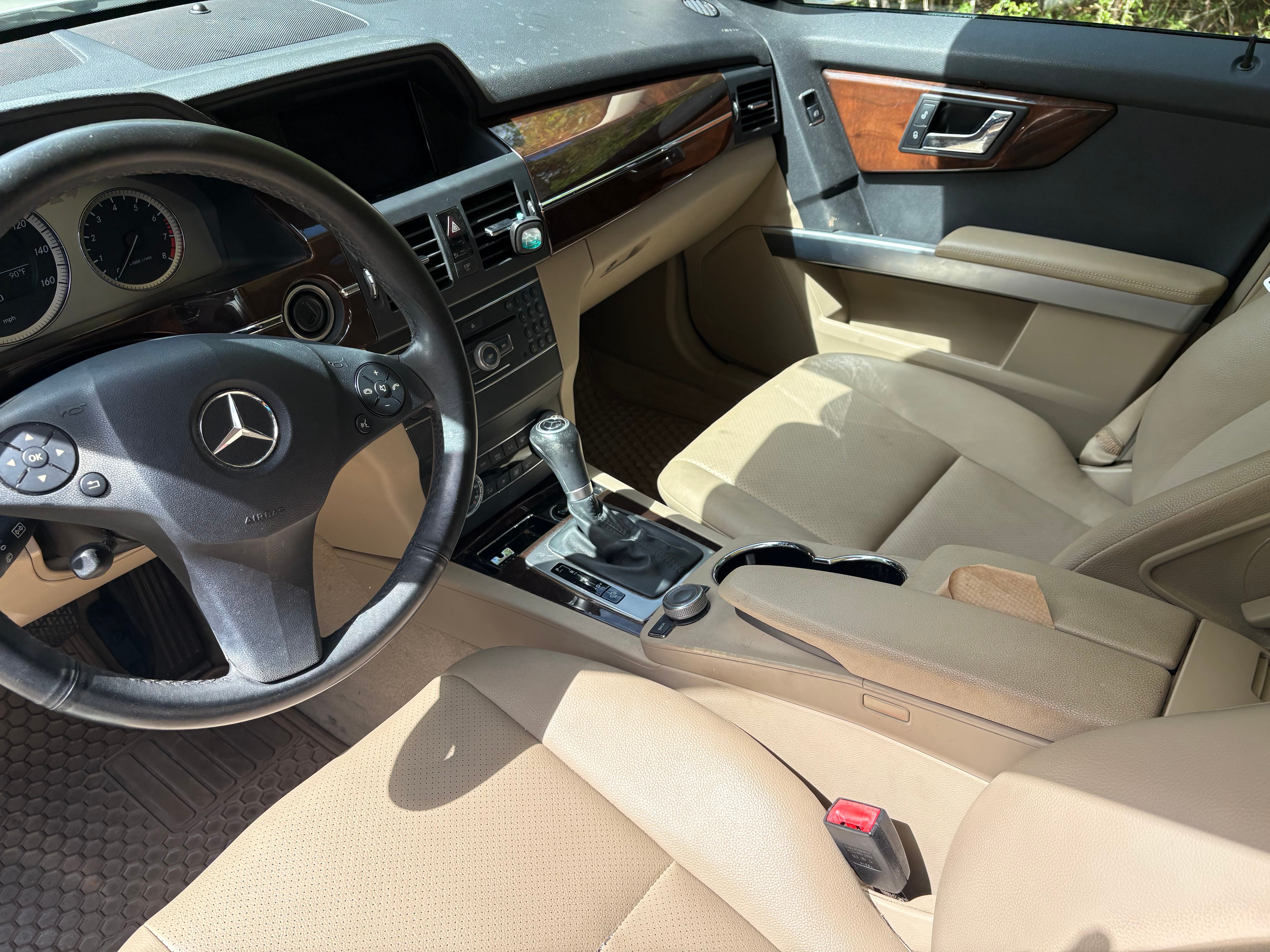 Used 2010 Mercedes-Benz GLK 350 2WD image 6