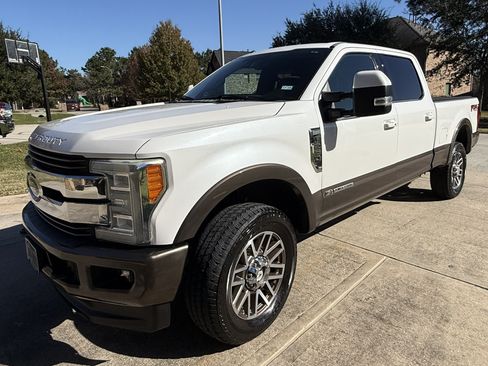 Used 2017 Ford F250 King Ranch w/ King Ranch Ultimate Package image 6