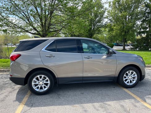 Used 2019 Chevrolet Equinox LT FWD image 1