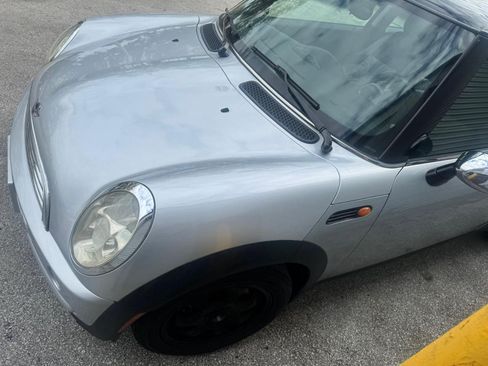 Used 2004 MINI Cooper Hardtop image 5