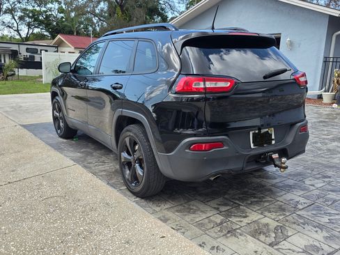 Used 2018 Jeep Cherokee Limited w/ High Altitude Package image 8