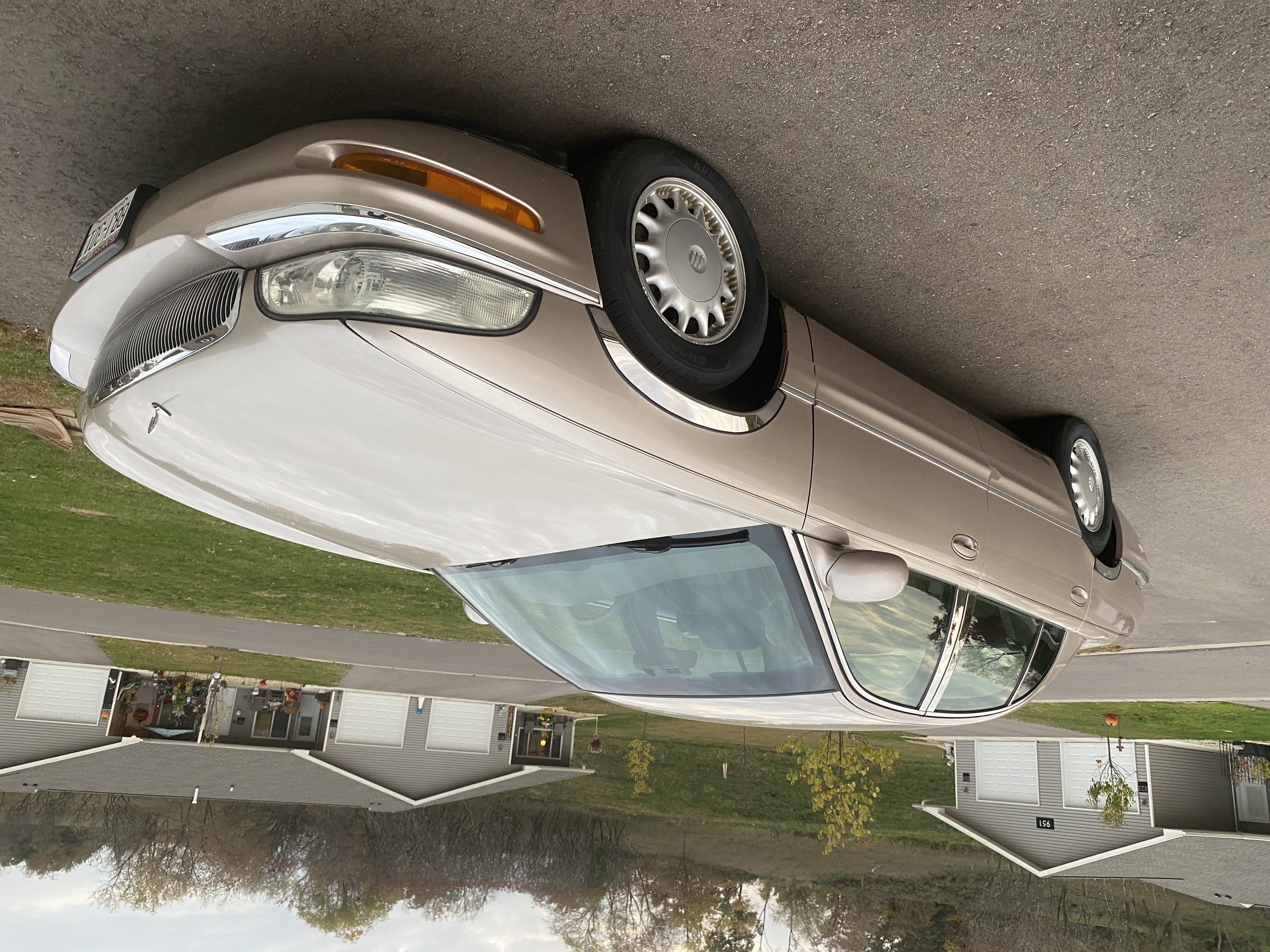 Used 1999 Buick Park Avenue FWD image 4