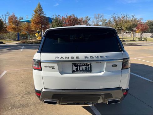 Used 2020 Land Rover Range Rover Sport HSE image 6