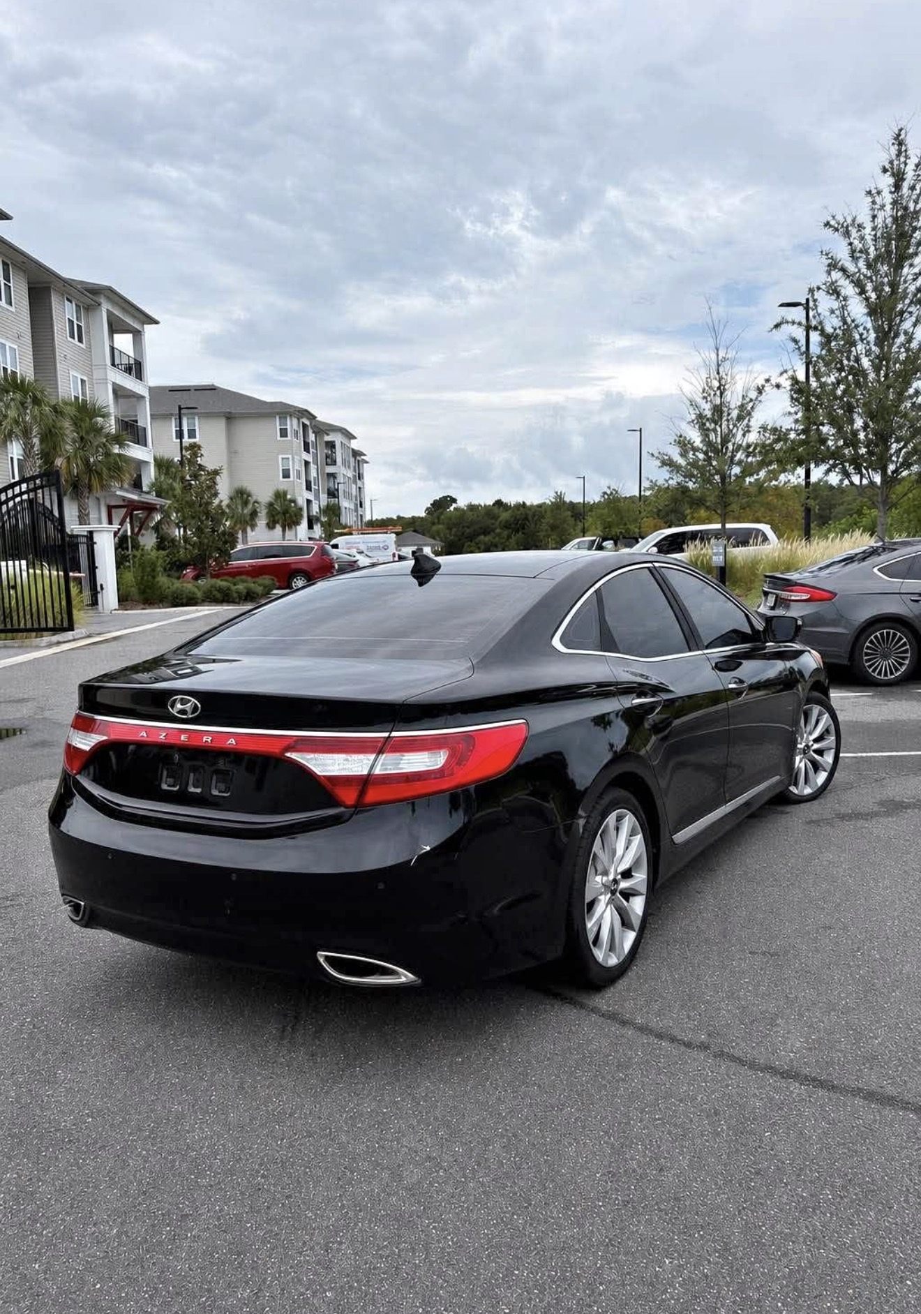 Used 2013 Hyundai Azera w/ Technology Pkg FWD image 4