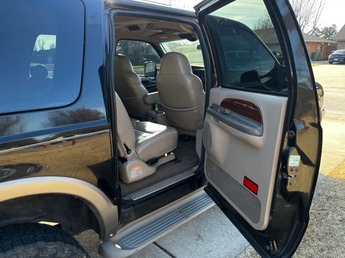 Used 2001 Ford Excursion Limited image 13