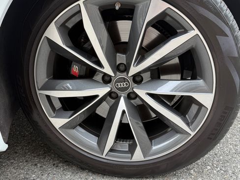 Used 2022 Audi SQ7 Premium Plus w/ SQ7 Executive Package image 15