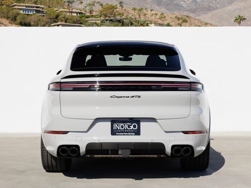Used 2025 Porsche Cayenne GTS image 4