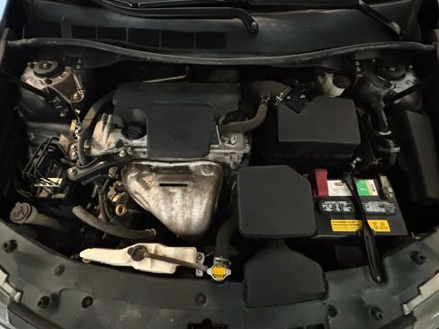 Used 2014 Toyota Camry SE FWD image 20