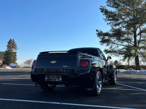 Used 2004 Chevrolet SSR Convertible Pickup 2D w/ Preferred Equipment Group image 9