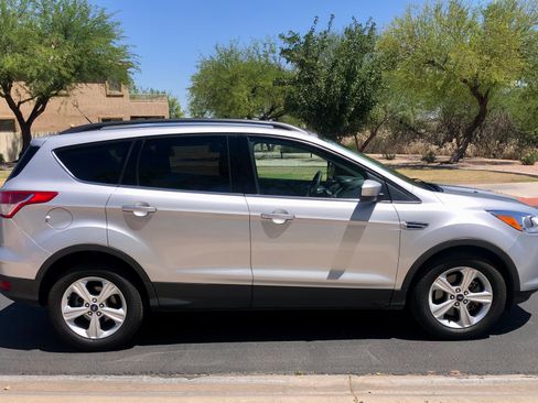 Used 2014 Ford Escape SE w/ Equipment Group 201A AWD/4WD image 4