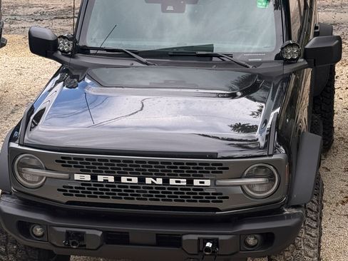 Used 2025 Ford Bronco Badlands w/ Sasquatch Package image 2