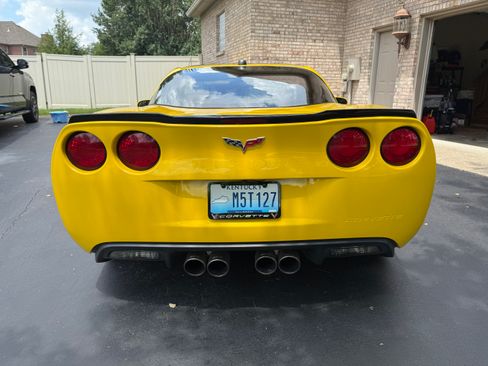Used 2005 Chevrolet Corvette Coupe w/ Preferred Equipment Group image 4
