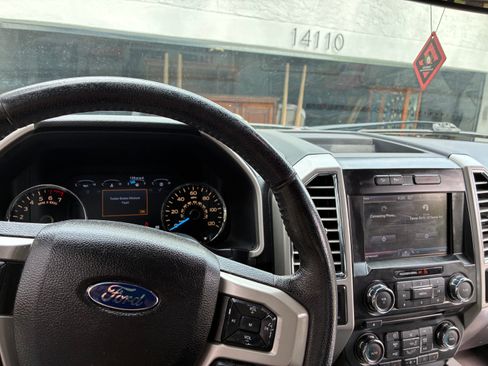 Used 2015 Ford F150 Lariat AWD/4WD image 25