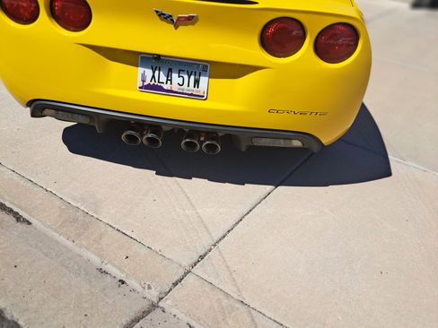 Used 2006 Chevrolet Corvette Convertible w/ Preferred Equipment Group image 2