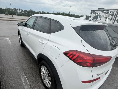 Used 2019 Hyundai Tucson SE w/ Cargo Package AWD/4WD image 5
