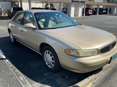 Used 2004 Buick Century Sedan image 1