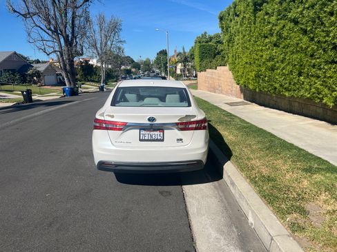 Used 2014 Toyota Avalon XLE Touring image 5