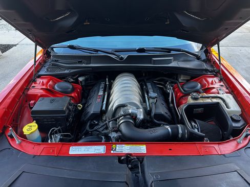 Used 2009 Dodge Challenger SRT8 w/ SRT Option Group II image 5