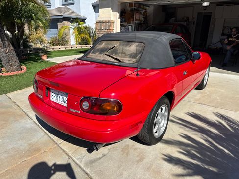Used 1994 MAZDA MX-5 Miata image 11