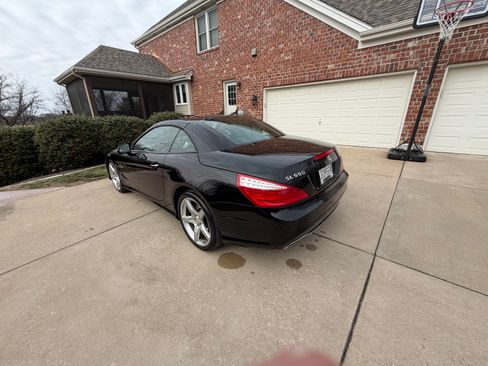 Used 2014 Mercedes-Benz SL 550 image 11