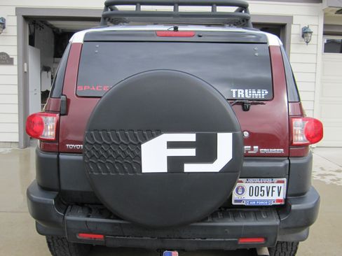 Used 2008 Toyota FJ Cruiser 4WD image 2