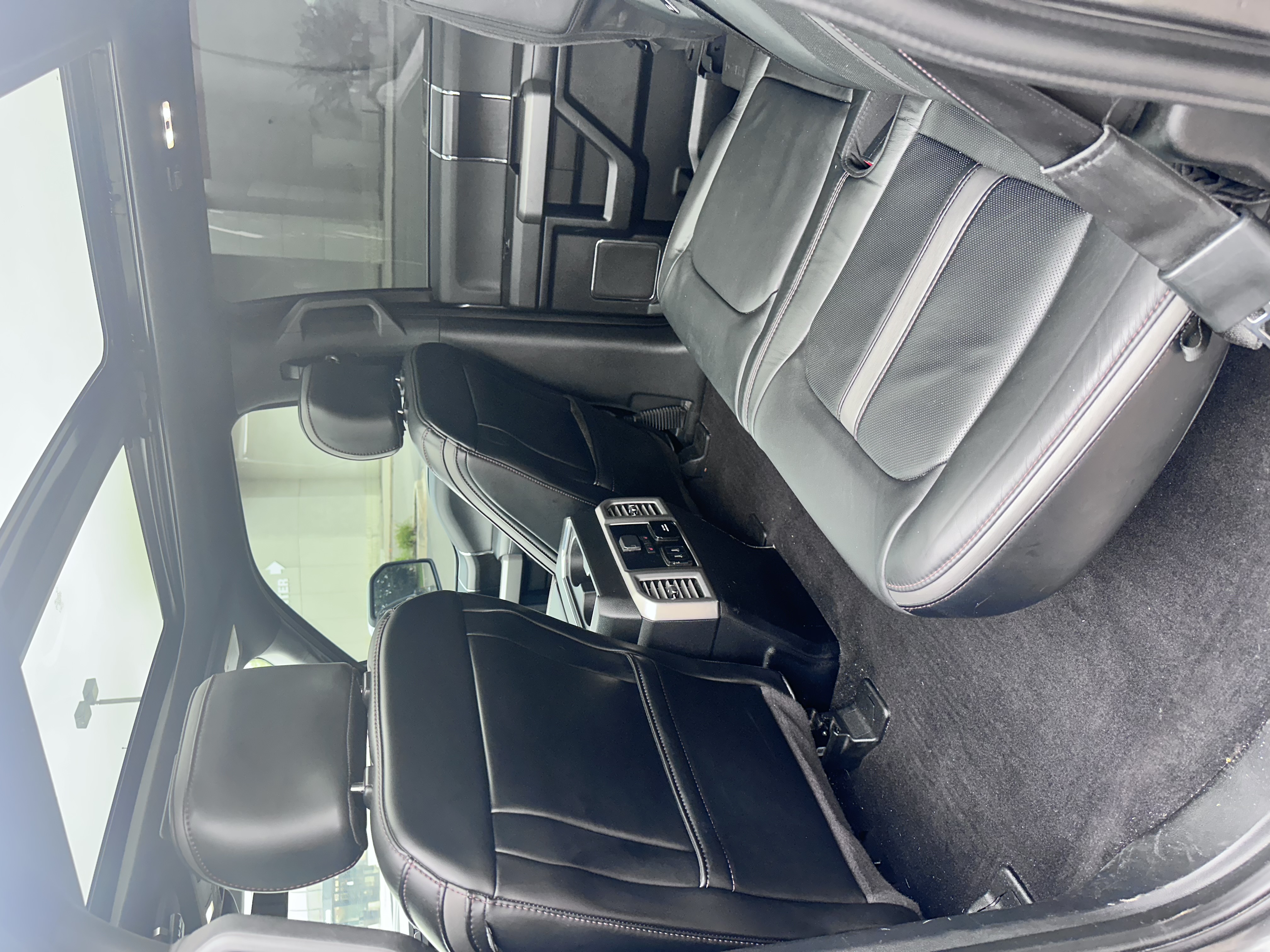 Used 2020 Ford F150 Platinum w/ Equipment Group 701A Luxury AWD/4WD image 13