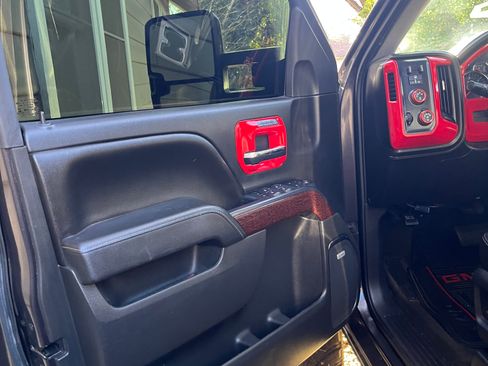 Used 2014 GMC Sierra 1500 SLT w/ SLT Crew Cab Value Package image 11