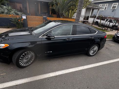 Used 2014 Ford Fusion Titanium image 30