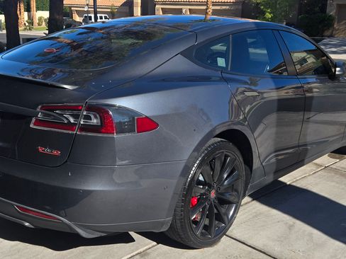 Used 2015 Tesla Model S P85D image 8
