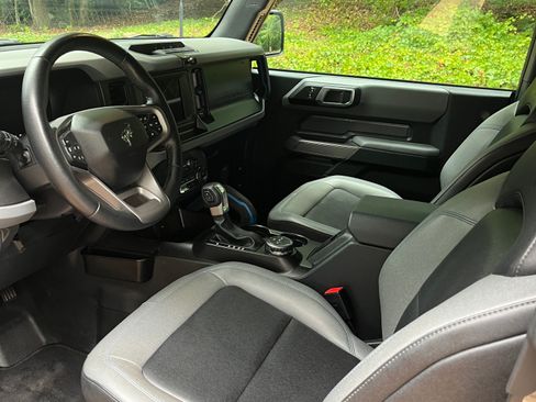 Used 2023 Ford Bronco Black Diamond AWD/4WD image 8