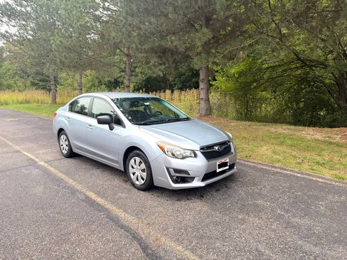 Used 2016 Subaru Impreza 2.0i AWD/4WD image 2