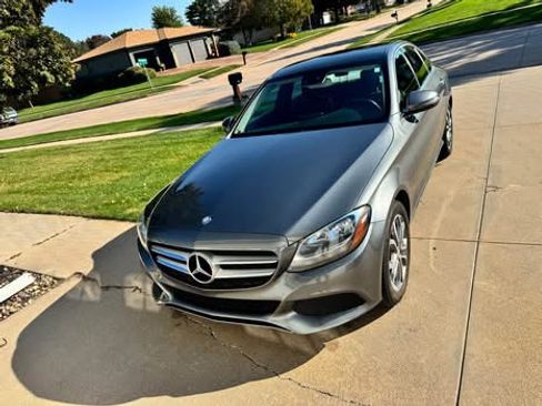 Used 2017 Mercedes-Benz C 300 4MATIC Sedan image 14