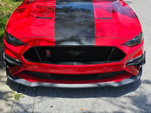 Used 2019 Ford Mustang GT w/ Equipment Group 301A image 5