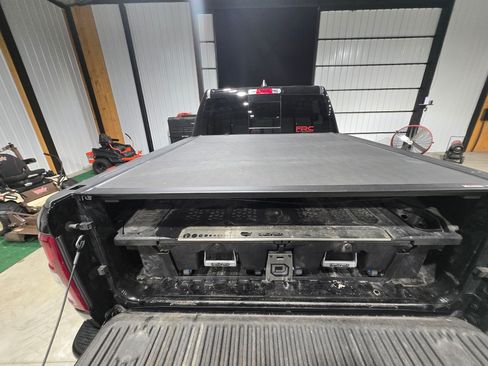 Used 2019 RAM 1500 Big Horn image 1