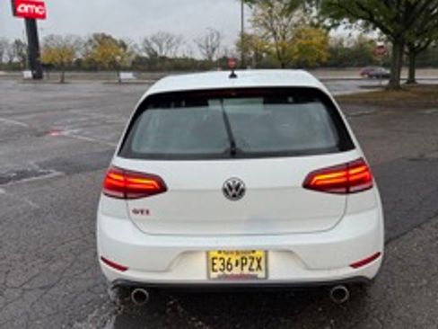 Used 2019 Volkswagen GTI S w/ Driver Assistance Package image 10