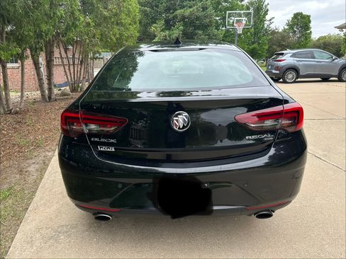 Used 2018 Buick Regal Essence w/ Driver Confidence Package #1 AWD/4WD image 5